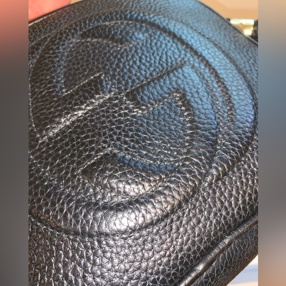 Gucci Black Pebbled Leather Crossbody Camera Bag with Tassel - Picture 15 of 16